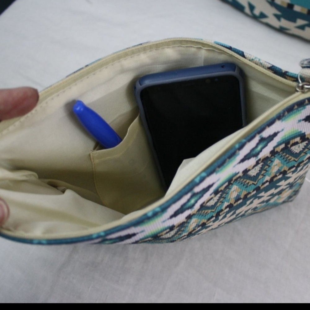 Aztec Print Tote/Beach Bag & Pouch - Picture 7 of 8